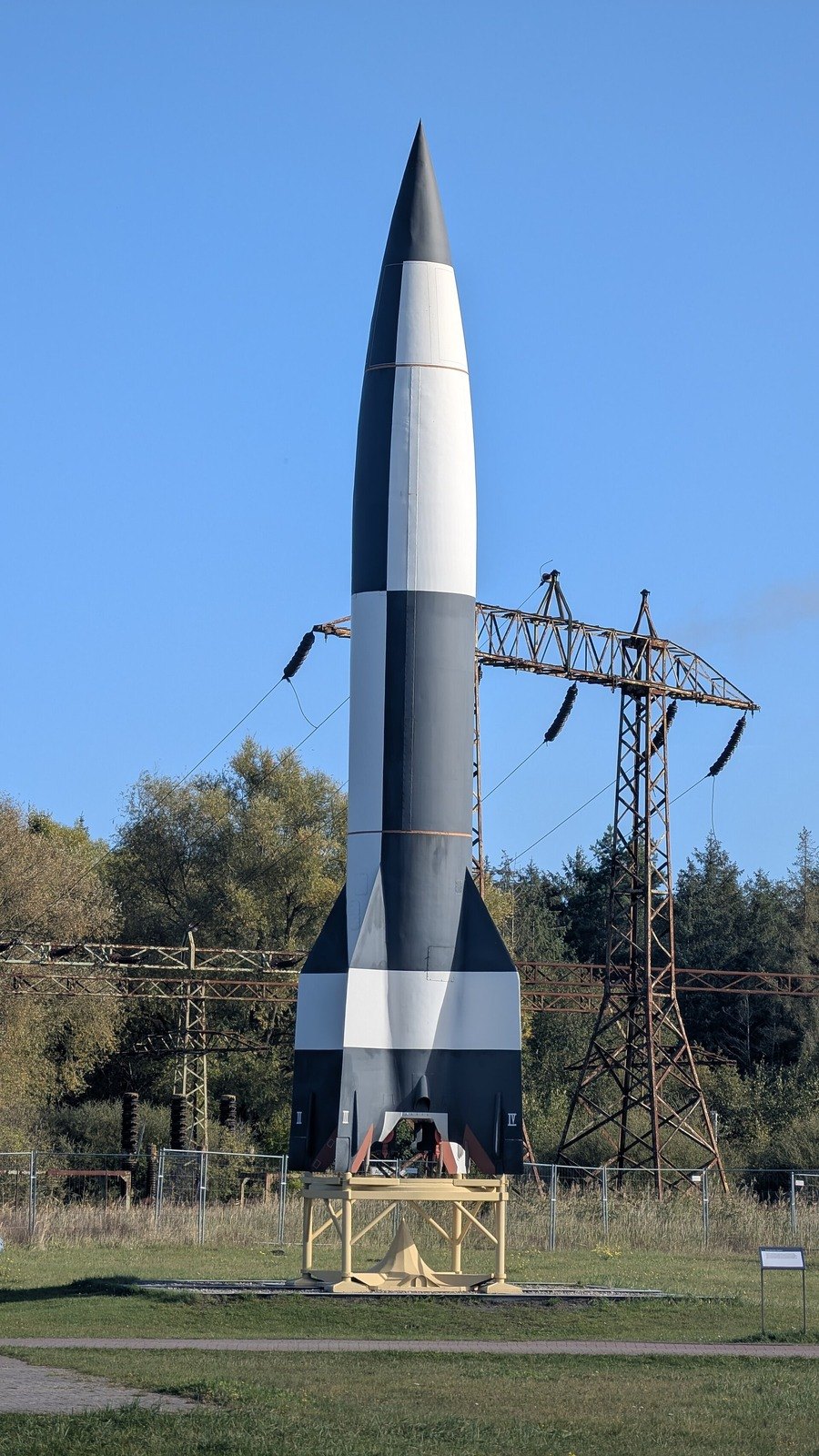 Alman V-2 roketinin kopyası (Peenemünde Müzesi, Almanya)